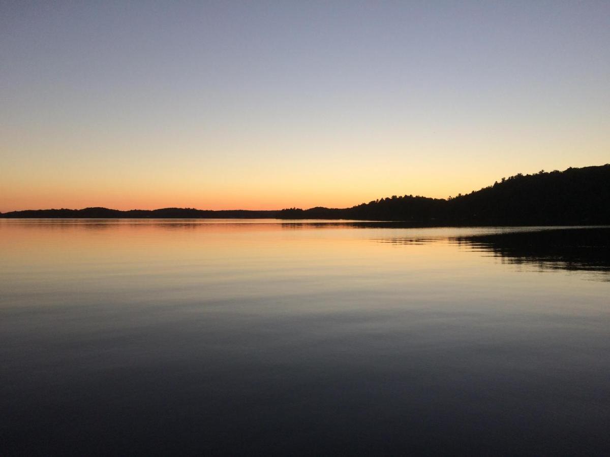 Somerset Lakeside Resort Банкрофт Экстерьер фото